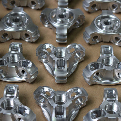 O CNC de anodização da pintura fez à máquina a criação de protótipos rápida das peças de alumínio à produção