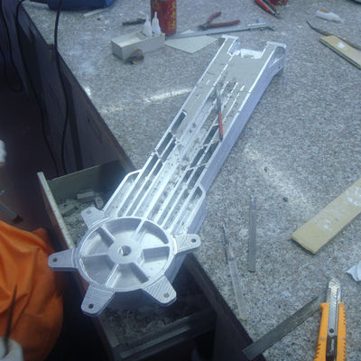 O CNC de alumínio rápido fez à máquina as peças dos protótipos que lixam o revestimento de superfície de anodização