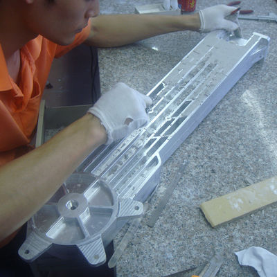 O protótipo rápido do CNC fez à máquina a tolerância da elevada precisão 0.01mm das peças