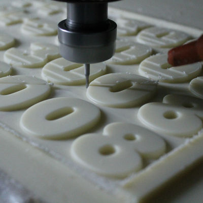 Peças de trituração rápidas da criação de protótipos do CNC com opções materiais largas do ABS plástico