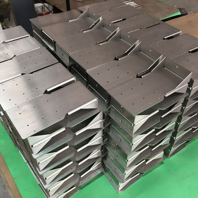 Laser que corta o material 304 de aço inoxidável de dobra das peças de chapa metálica da precisão
