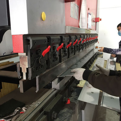 Laser de alto brilho do electropolimento das peças de chapa metálica da precisão SS316 que corta e que dobra-se