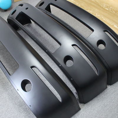 Revestimento de superfície plástico de RIM Automotive Parts Deburring Painting da modelação por injeção da reação