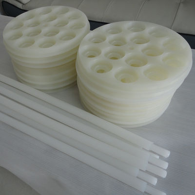 Peças plásticas fazendo à máquina de trituração do CNC do CNC que lixam limpando com jato de areia o revestimento de superfície