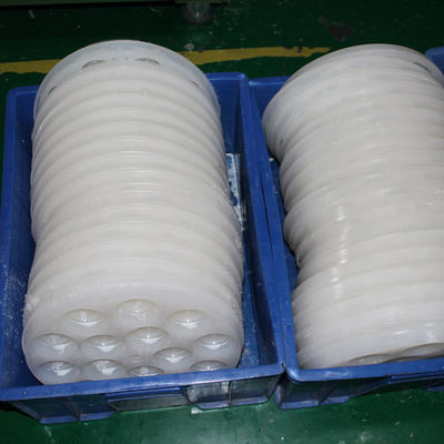 Peças plásticas fazendo à máquina de trituração do CNC do CNC que lixam limpando com jato de areia o revestimento de superfície